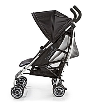The 3Dzyre Convenience Stroller Gives Safe and Convenient Wheels While on the Go with Baby