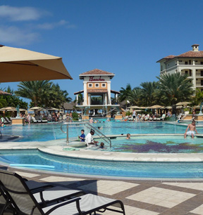 Italian Villa at Poolside