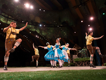 Busch Gardens Williamsburg Showstoppers